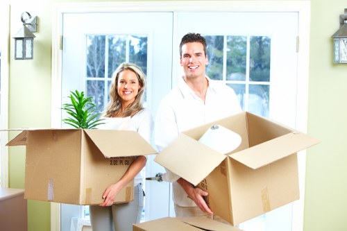 Local move support near Barnes residential streets